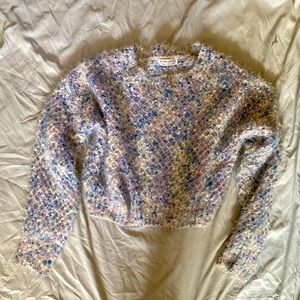 Crop top sweater
